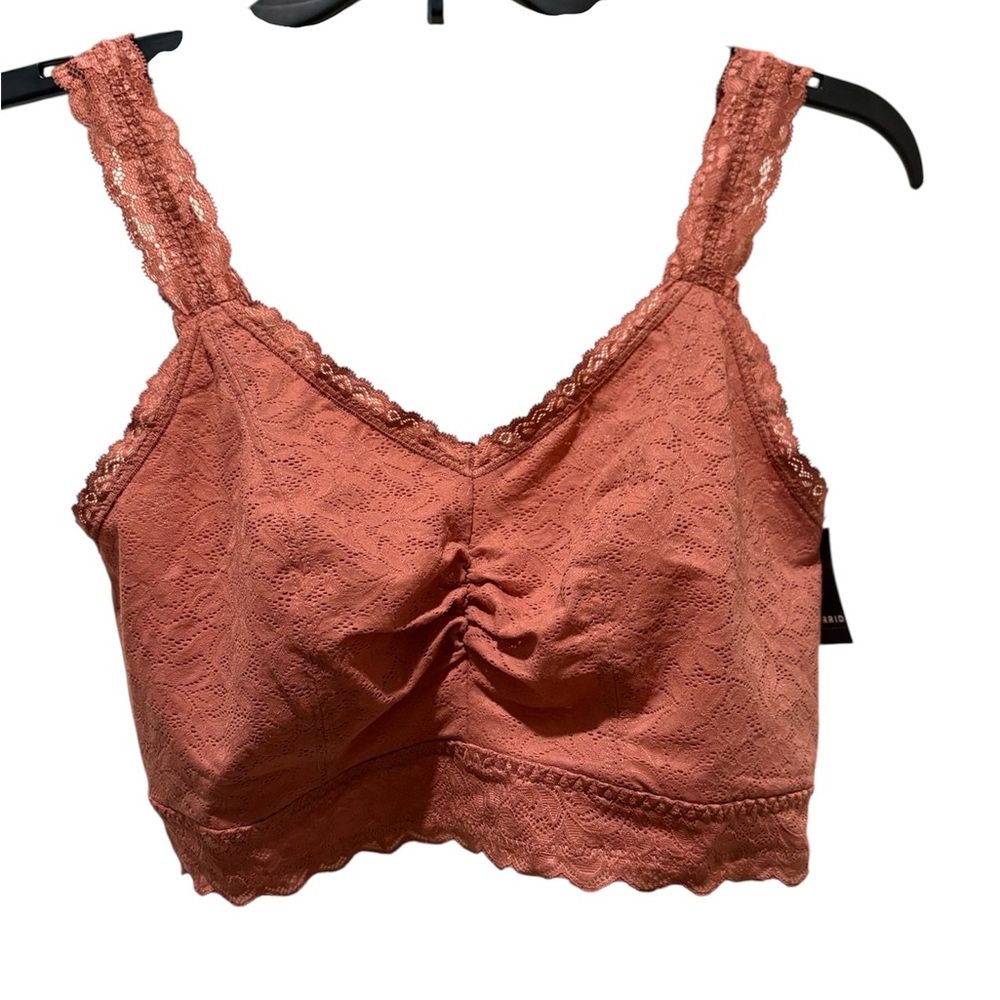 Torrid NWT Wireless Lace Bra with Adjustable Straps